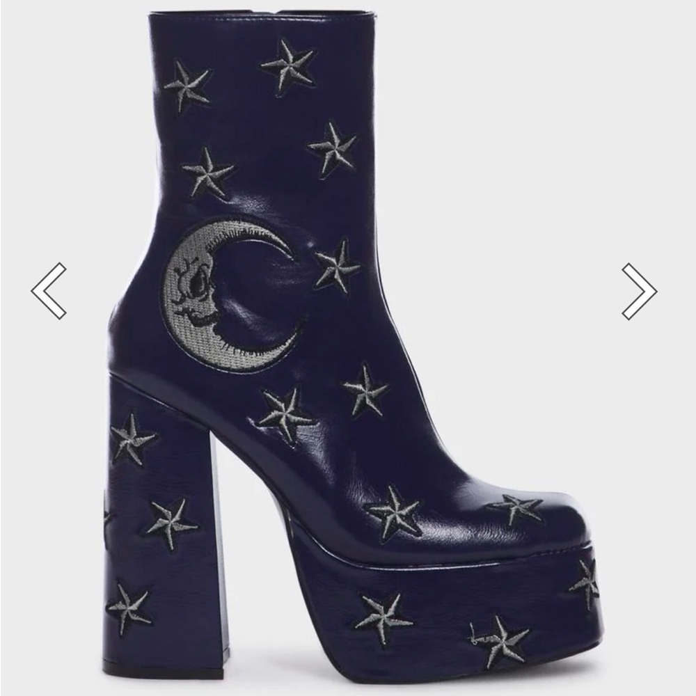 ON HOLD NIB Koi Footwear Dreams of Mooncraft Playform Boots Sz 9